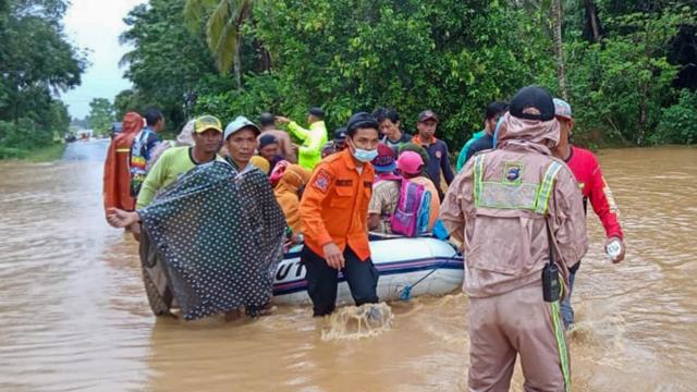 ອິນໂດເນເຊຍ ຮັບມືກັບນ້ຳຖ້ວມ-ດິນເຈື່ອນ ຢ່າງຮຸນແຮງ - 335022721 702081951709827 7884894121799322431 n - ອິນໂດເນເຊຍ ຮັບມືກັບນ້ຳຖ້ວມ-ດິນເຈື່ອນ ຢ່າງຮຸນແຮງ